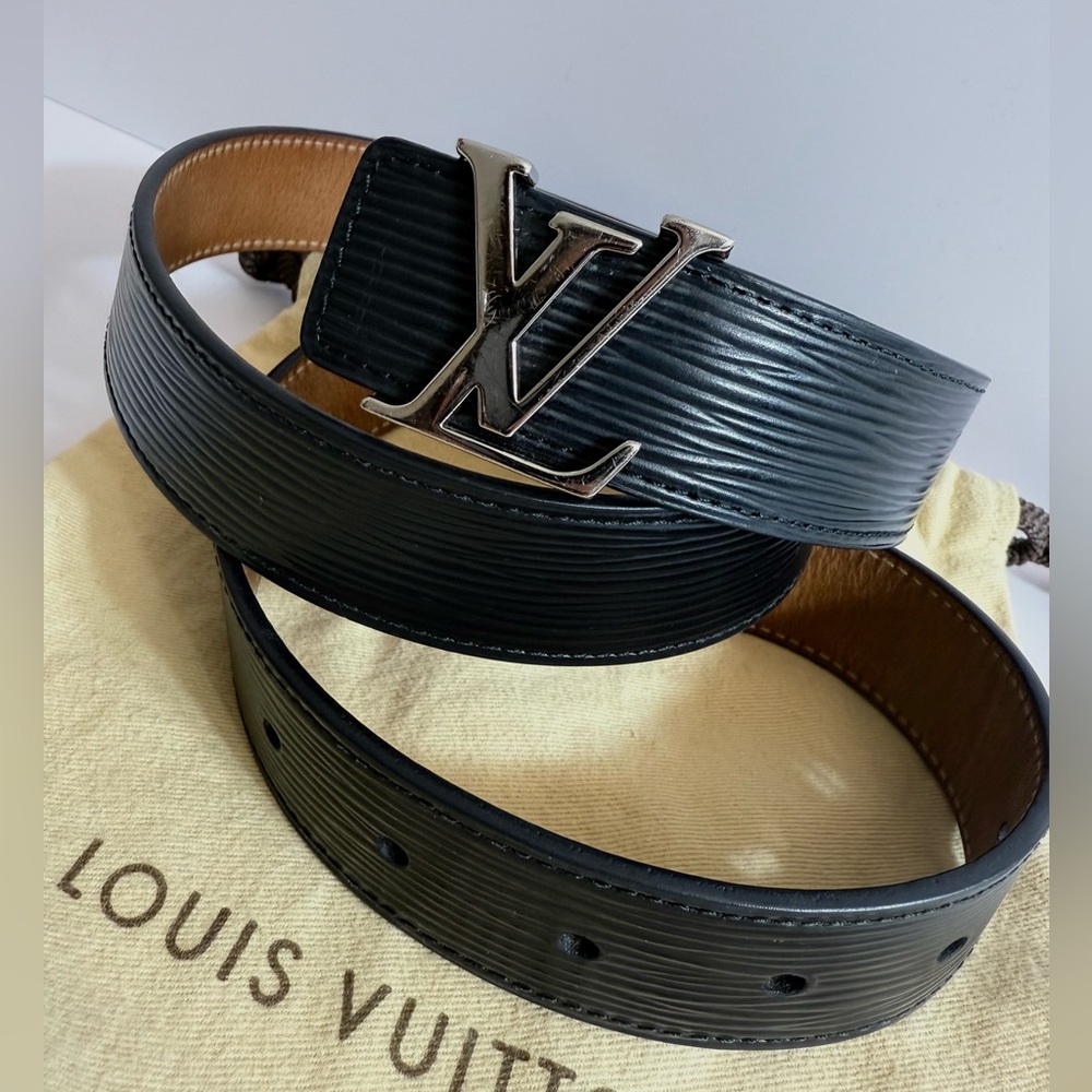 Authentic Louis Vuitton Limited Belt EPI leather, Orig $850